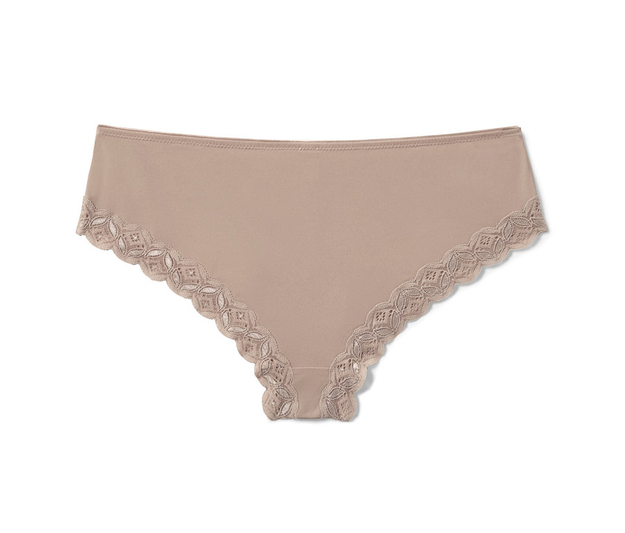 Un slip brésilien beige avec de la dentelle.