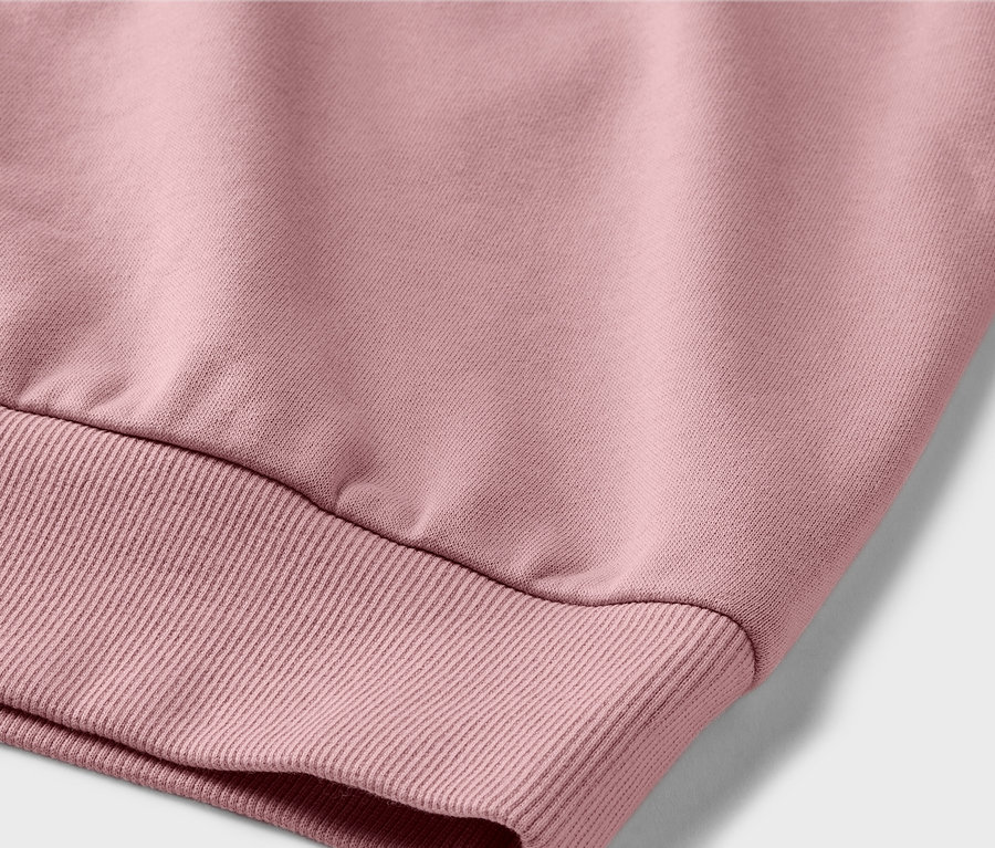 Détail d'un sweatshirt pour enfant avec intérieur gratté.