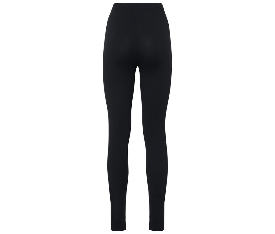 Leggings noirs de face.