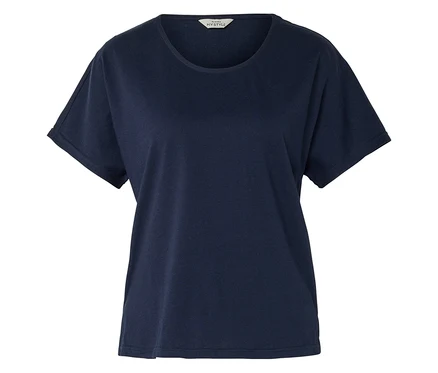 T-shirt en lin mélangé bleu foncé à manches courtes et col rond, posé à plat sur un fond blanc.