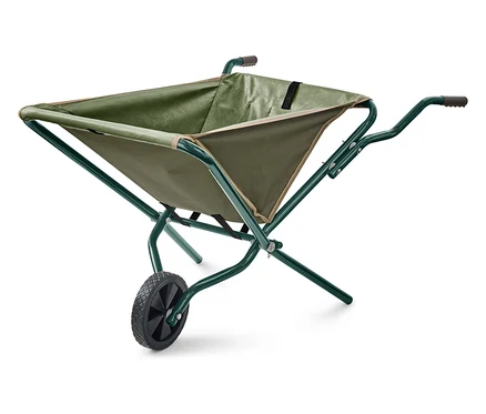 Une brouette pliante verte et vert olive sur un fond blanc.