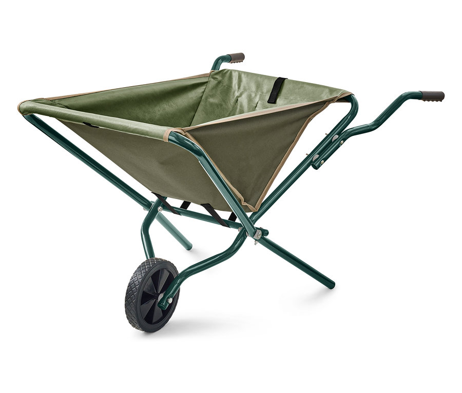 Une brouette pliante verte et vert olive sur un fond blanc.