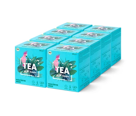 Plusieurs paquets de tisane à la menthe Tchibo disposés en rangée.