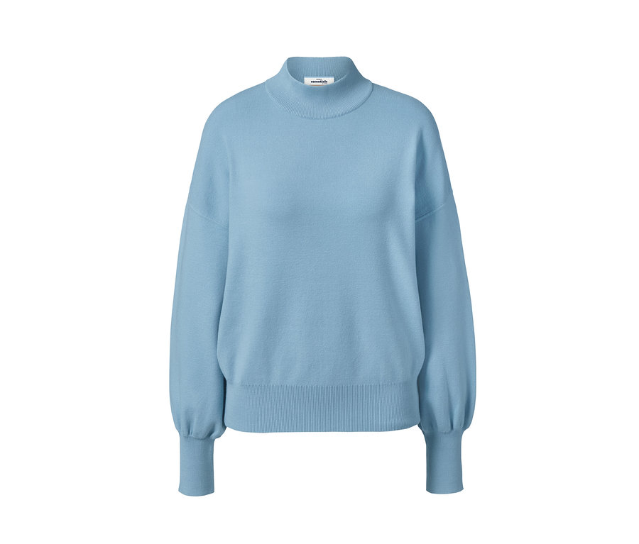 Pull bleu clair à manches ballon.
