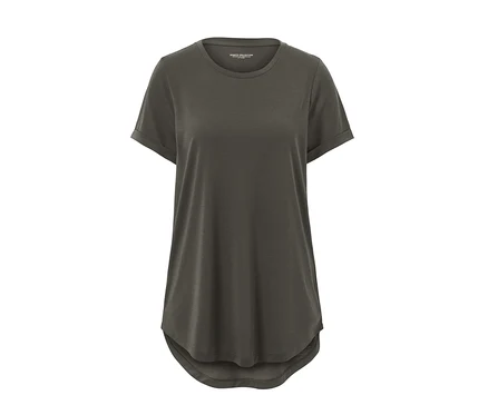 T-shirt long vert olive sur fond blanc.