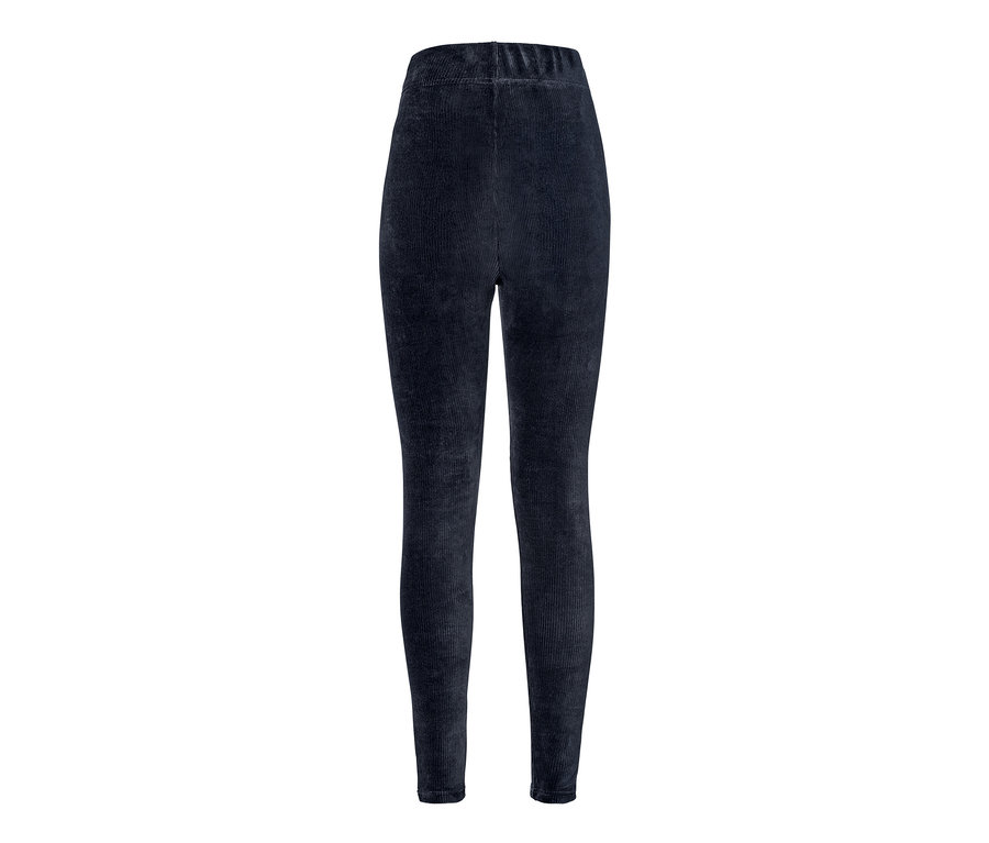 Legging en velours côtelé bleu foncé.