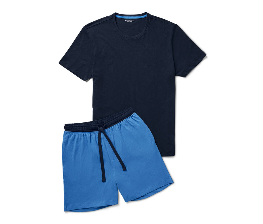 Un t-shirt bleu marine et un pyjashort bleu.