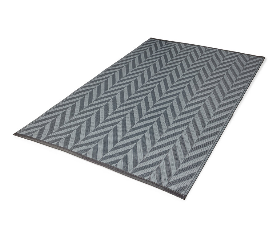 Tapis d’extérieur anthracite-gris clair d'environ 165 x 115 cm avec un motif géométrique.