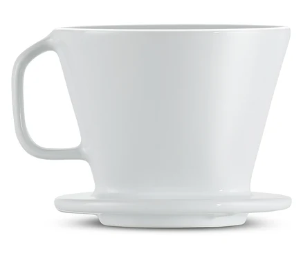 Un filtre à café manuel blanc de taille 101.