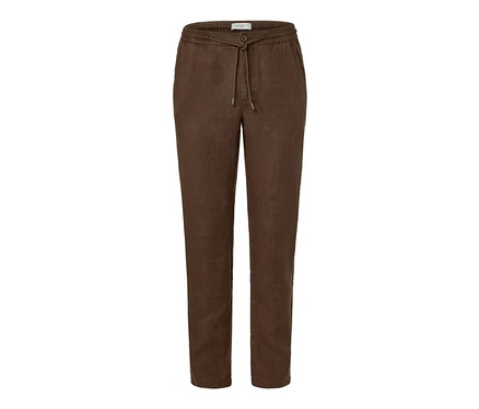 Un pantalon chino en lin marron.