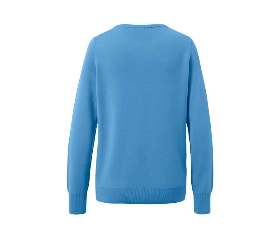 Pull en maille fine mérinos bleu clair.