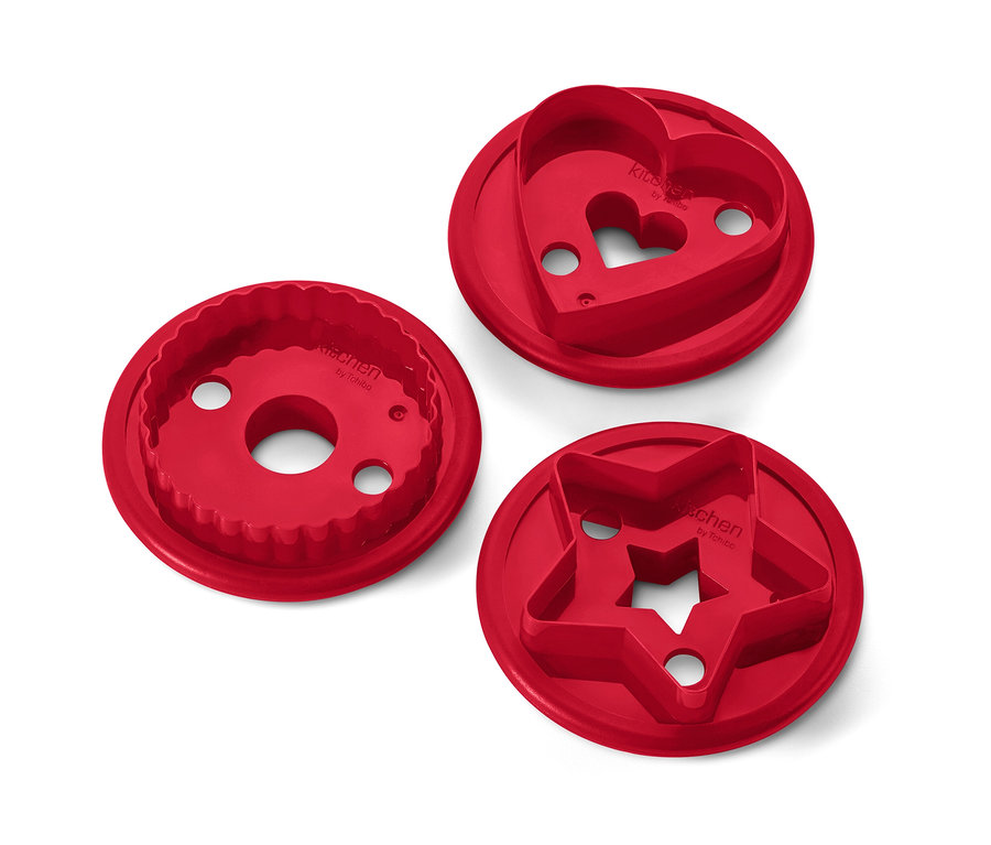 Trois emporte-pièces rouges pour sablés Linzer : cercle, cœur et étoile.