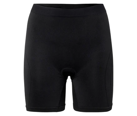 Gros plan d'un cuissard de cycliste noir sur fond blanc.