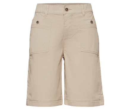 Un bermuda Street One « Yulius » beige, avec fermeture boutonnée, taille élastique et deux poches plaquées avant avec détails de boutons, présenté à plat sur un fond blanc.