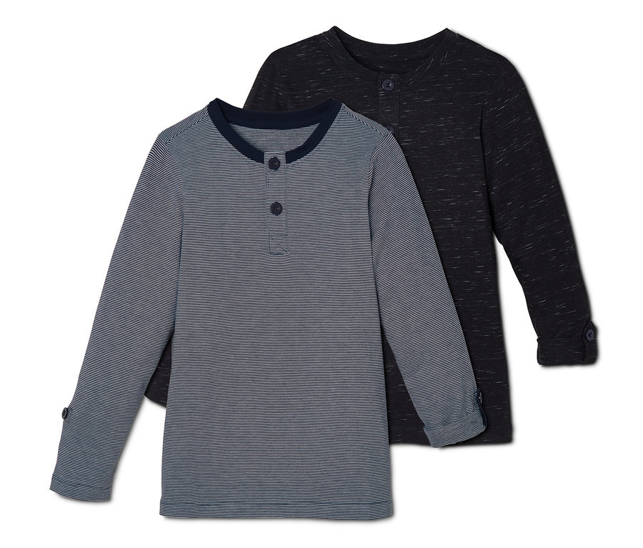 Deux t-shirts manches longues.
