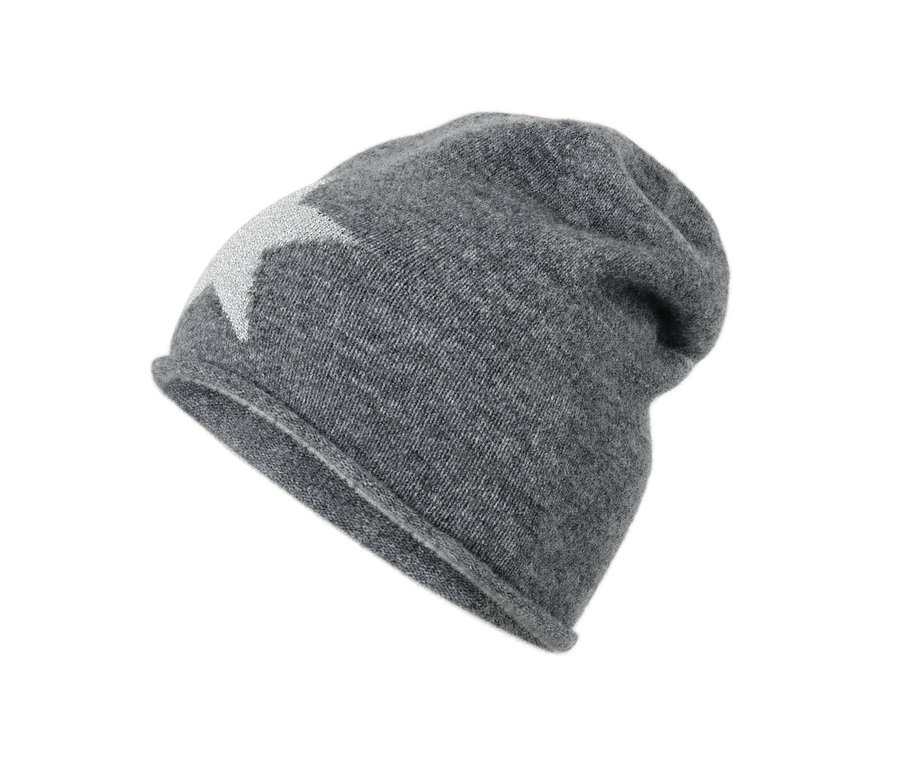 Beanie gris en maille fine avec étoile scintillante argentée.