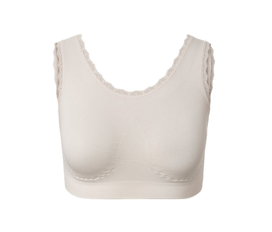 Une brassière seamless crème avec de la dentelle.