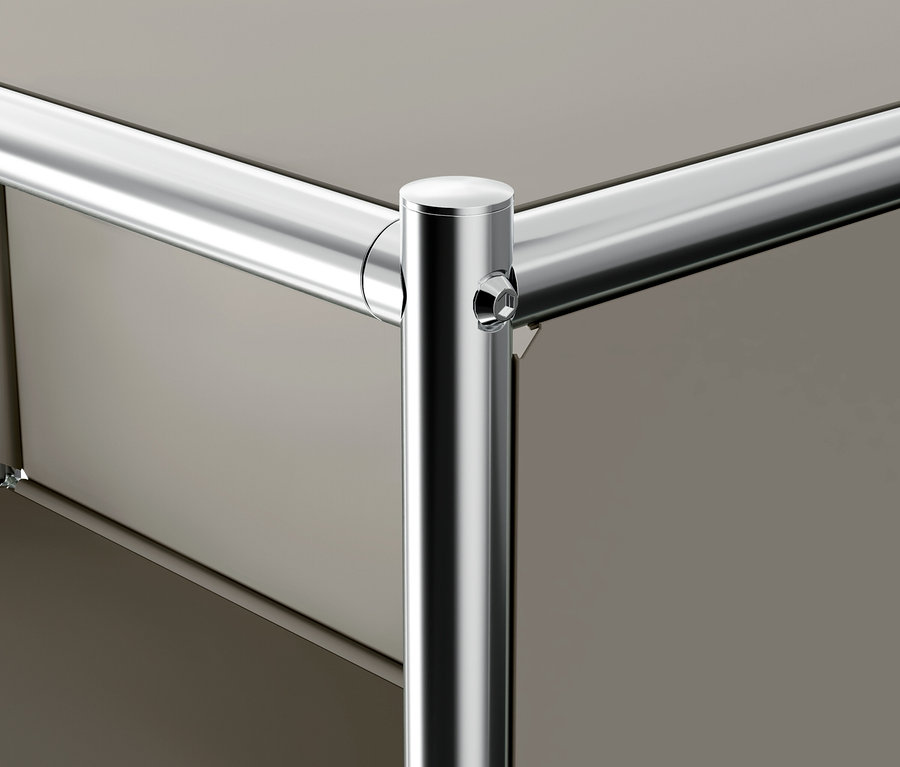 Détail d'un caisson à roulettes « CN3 » avec 3 tiroirs, gris clair.