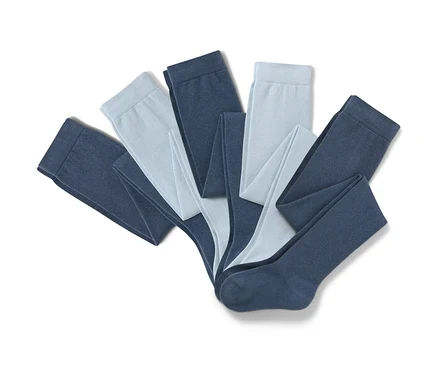 Cinq collants en coton bleus.