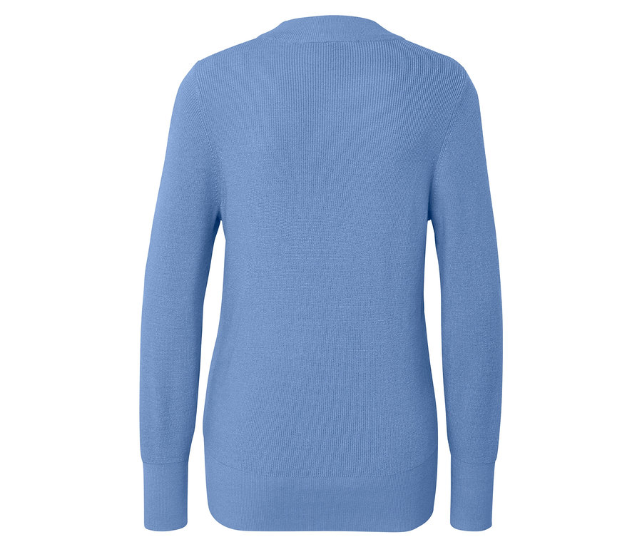 Dos d'un cardigan bleu clair.
