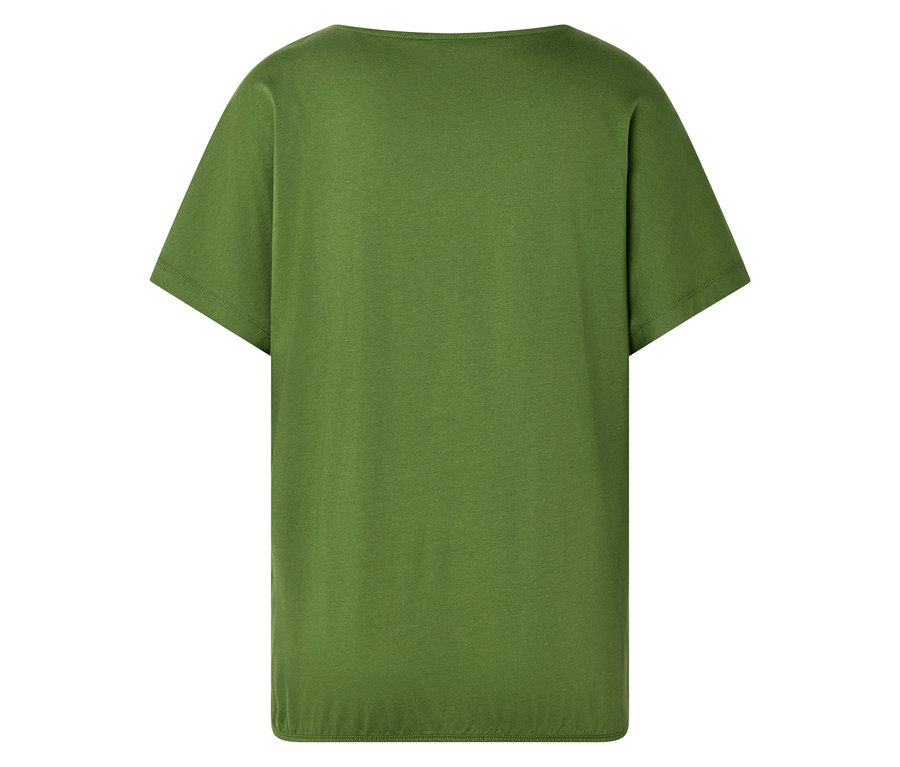 Gros plan sur l'arrière d'un T-shirt vert olive uni à manches courtes et à large encolure arrondie.