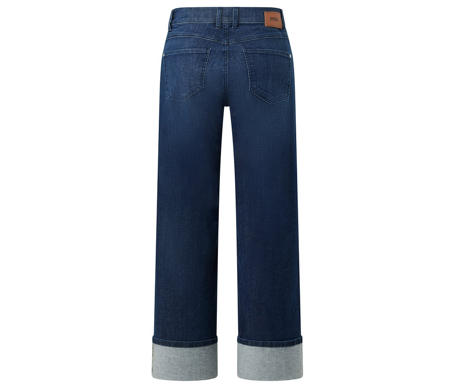 Vue arrière d'un jean bleu foncé avec des jambes de pantalon retroussées gris clair.