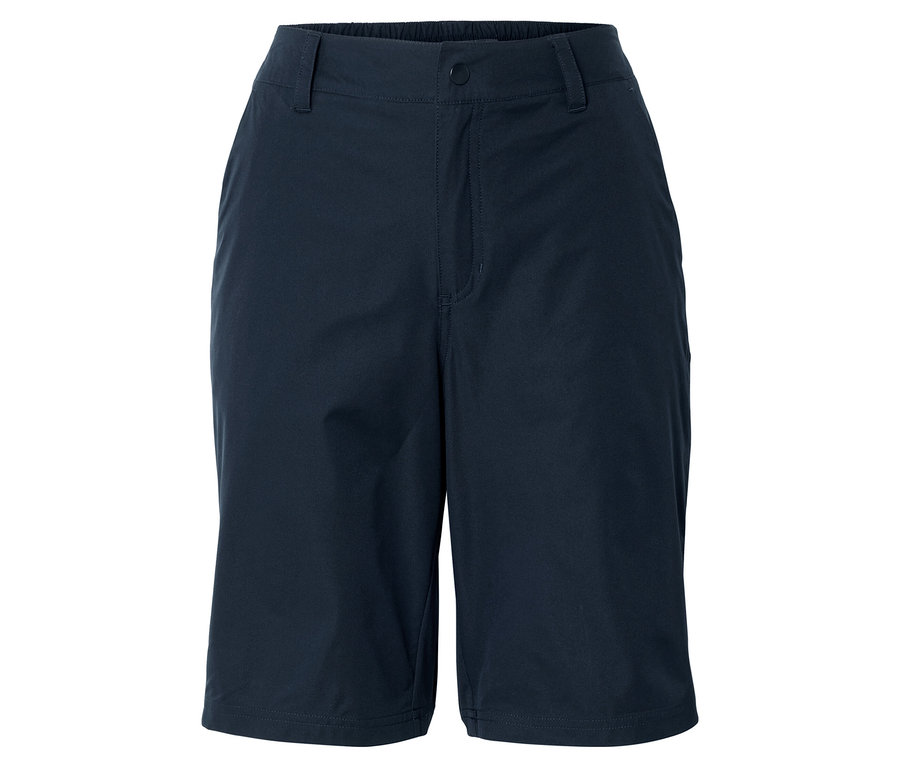 Short bleu marine sur fond blanc.
