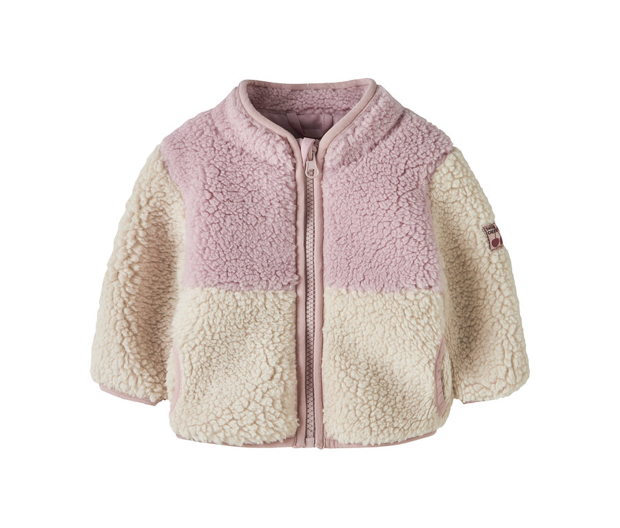 Veste polaire bicolore pour enfant, rose en haut et crème en bas, avec une fermeture éclair intégrale, un col montant et deux poches avant.