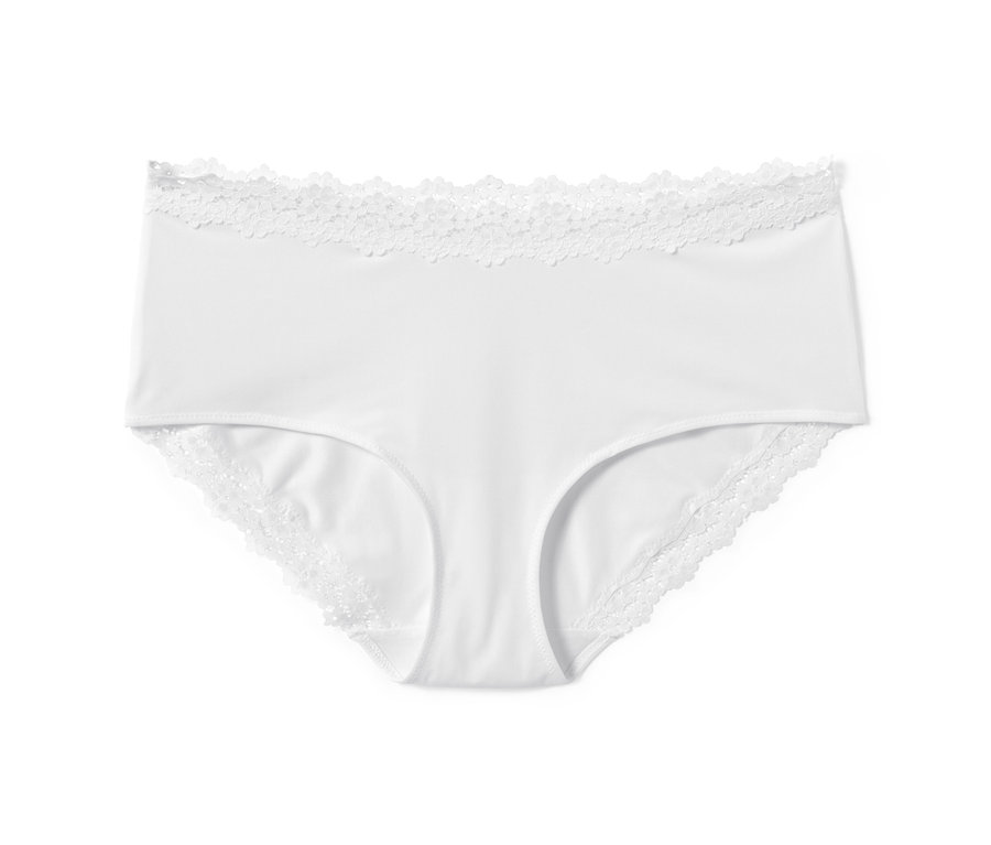 2 culottes blanches avec dentelle.