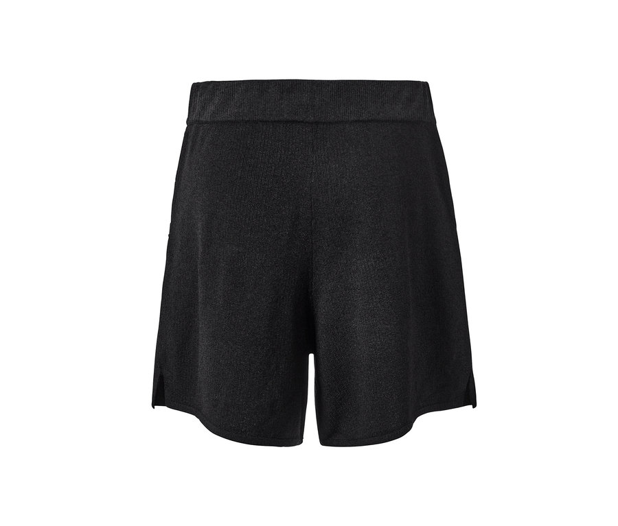 Vue détaillée de l'arrière d'un short tissé.