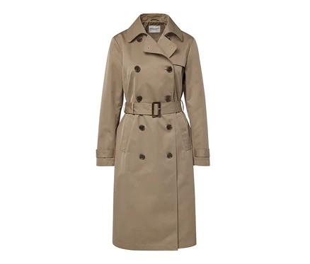 Trench-coat beige avec ceinture et boutons.