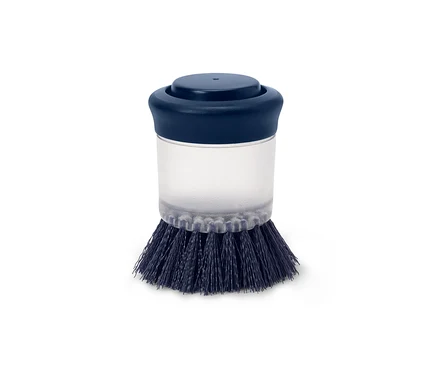 Brosse avec distributeur.