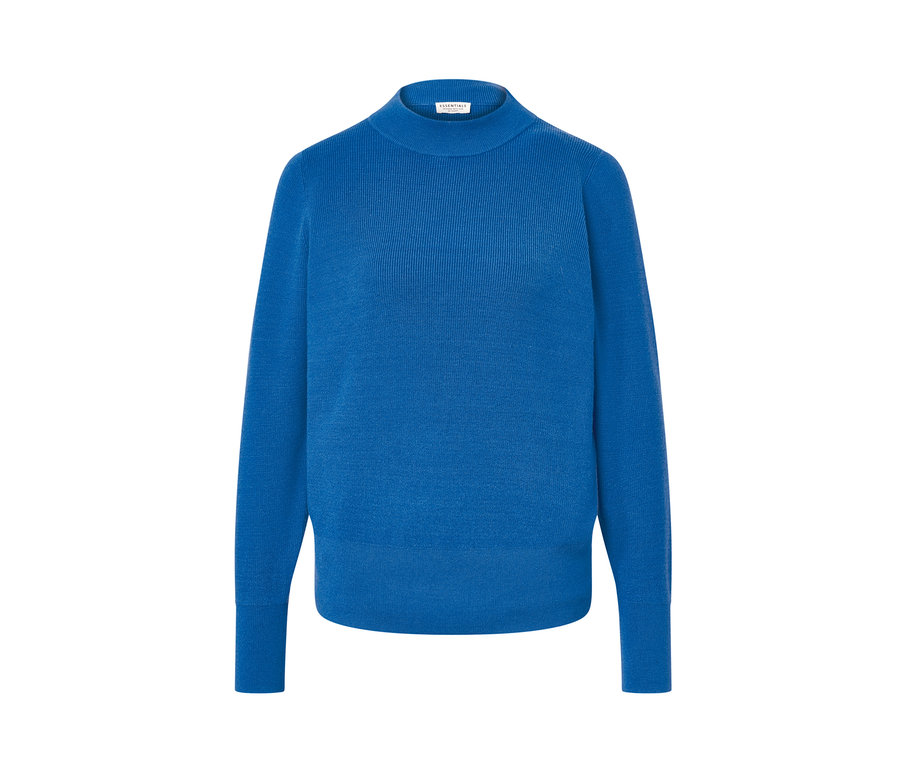 Pull en maille fine bleu.