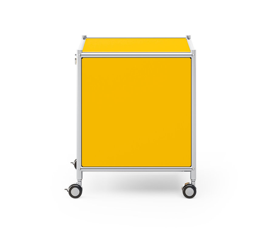 Table d’appoint en métal jaune « CN3 » avec abattant.