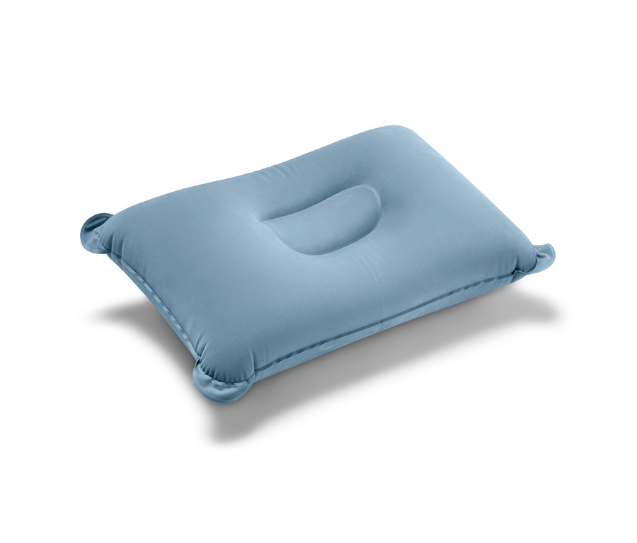 Coussin de baignoire bleu clair sur fond blanc.