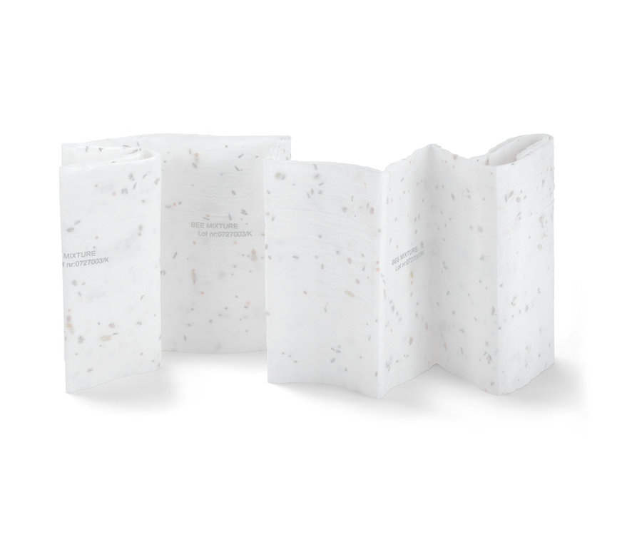 Deux tapis de semences « Prairie pour abeilles » dépliés sur fond blanc.