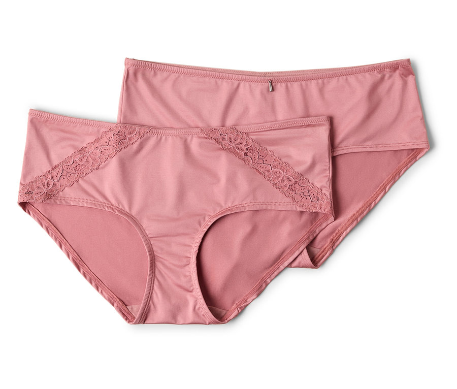 Deux culottes roses l'une sur l'autre.