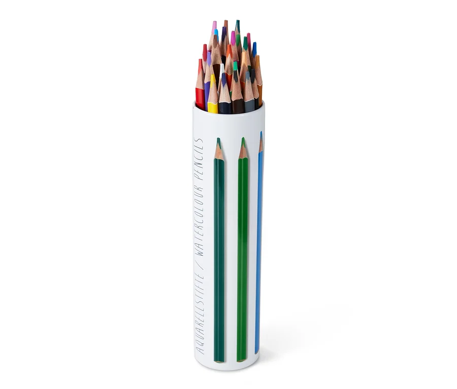 24 crayons aquarelles dans la boîte.