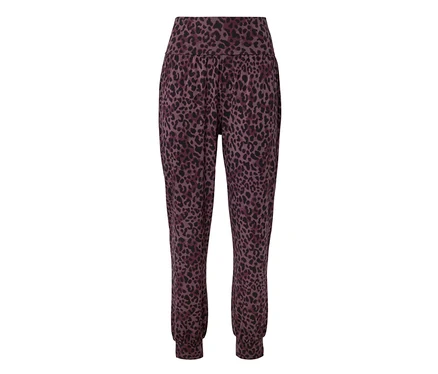 Pantalon de jogging violet à motif léopard noir, avec taille haute et chevilles élastiquées.