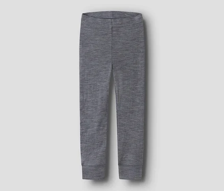 Legging gris côtelé avec taille élastique et chevilles resserrées.