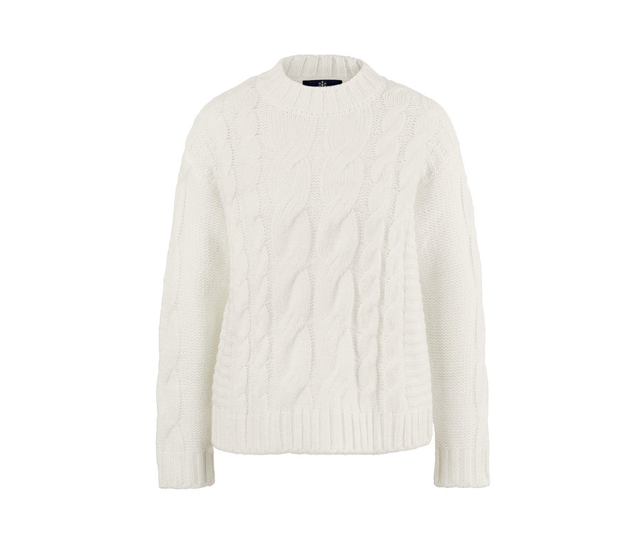 Pull en maille blanc avec torsades.