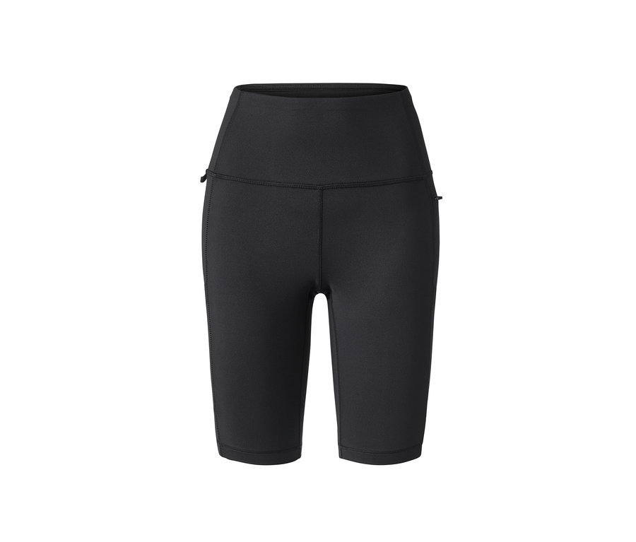 Cycliste de randonnée noir.