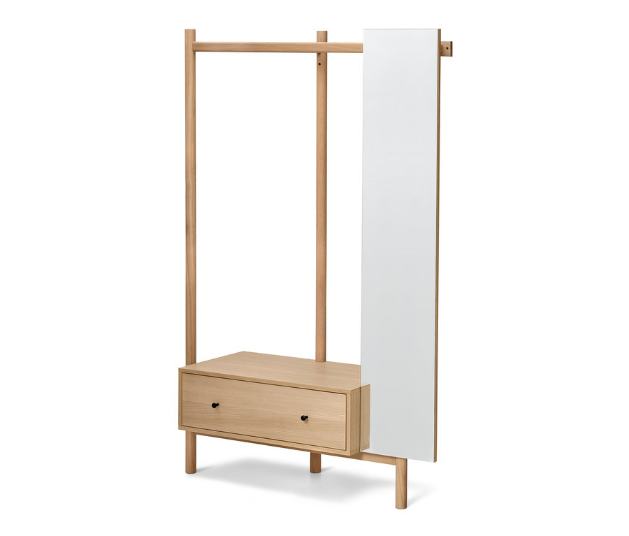 Porte-manteau en bois clair avec miroir et tiroir.
