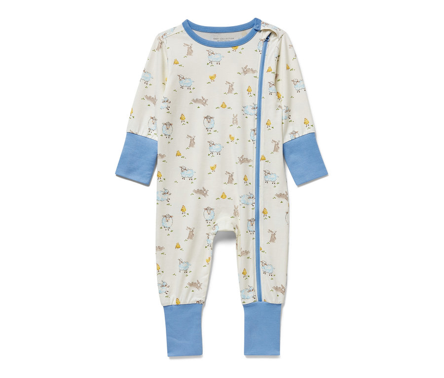 Pyjama pour bébé, animaux: une combinaison à manches longues avec fermeture éclair, imprimée avec des moutons, des lapins et des poussins.