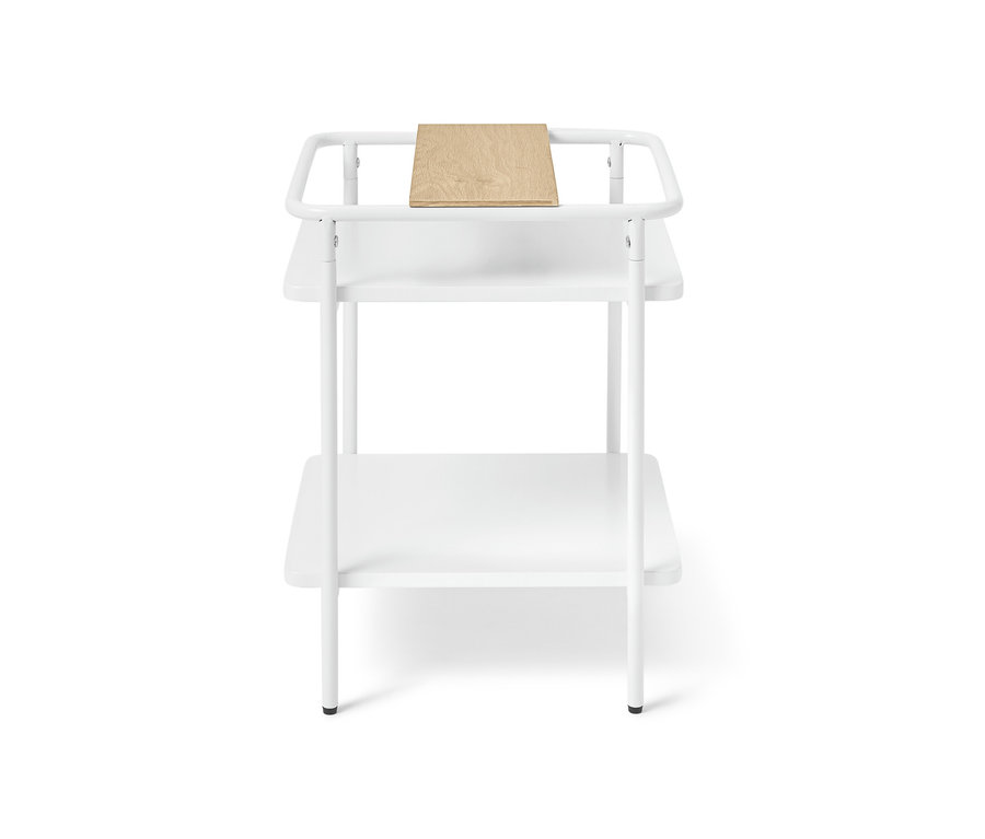 Table d’appoint blanche avec deux étagères et un plateau en bois sur le dessus.