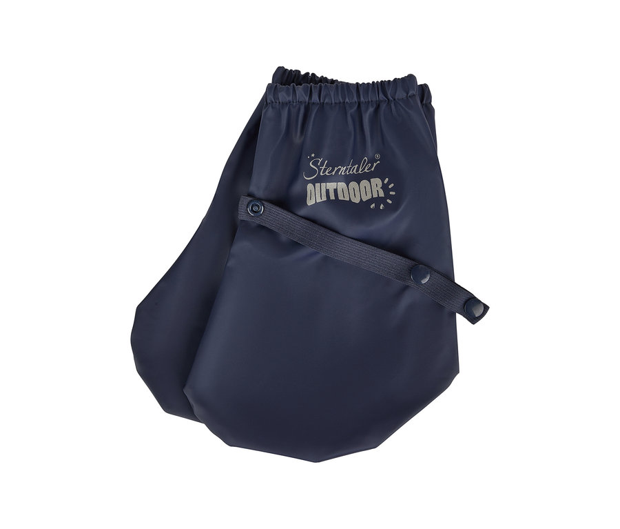 Pantalon de pluie bleu marine pour enfant avec taille élastique et logo "Sterntaler OUTDOOR" gris clair. Une sangle bleu marine avec boutons-pression est visible à l'avant.