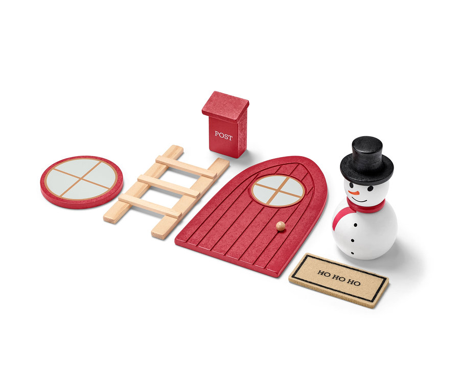 Set porte de lutin avec porte rouge, échelle, fenêtre, boîte aux lettres, bonhomme de neige et paillasson.