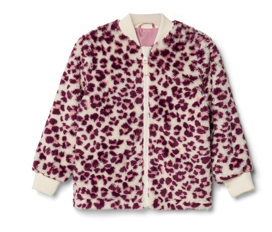 Veste d'hiver 3 en 1 pour enfant, duveteuse, crème avec motif léopard violet, fermeture éclair blanche et poignets côtelés.
