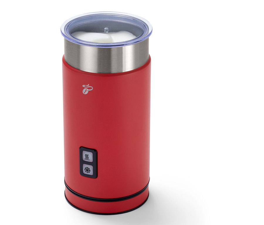 Mousseur à lait électrique rouge.