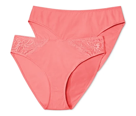 Deux slips couleur papaye.